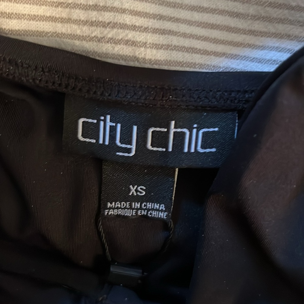 City Chic Cancun One Piece bathing suit - 14/XS. - new! - Picture 3 of 3